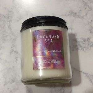 Bath & Body Works Lavender Sea Single Wick Candle